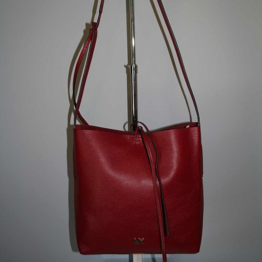 MICHAEL KORS JUNIE LARGE MESSENGER MAROON LEATHER